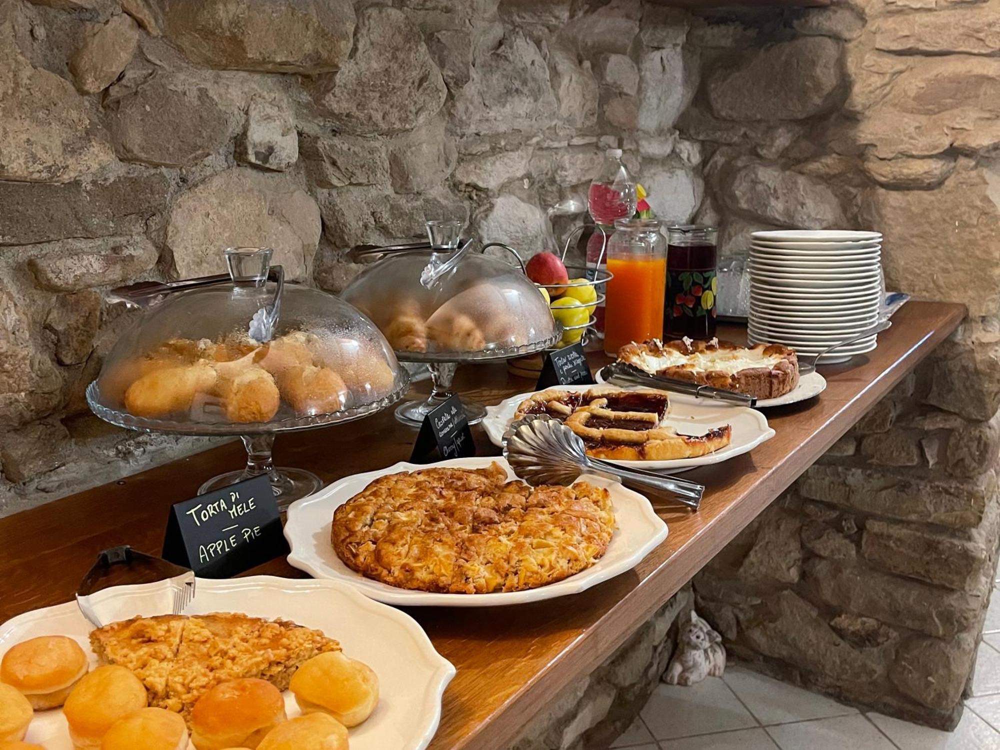 Madonna Del Poggio Cav Aparthotel Scarlino Eksteriør bilde