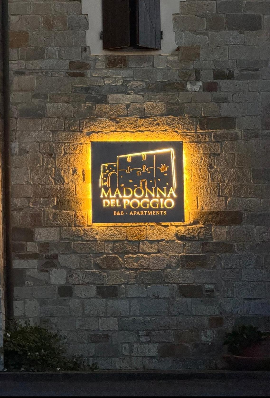 Madonna Del Poggio Cav Aparthotel Scarlino Eksteriør bilde